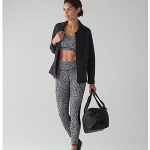 Lululemon Invigorate 7/8 Tight